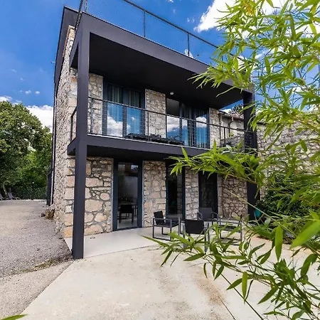 Villa Arija *
