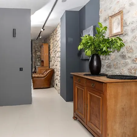 Arija Villa Grizane-Belgrad