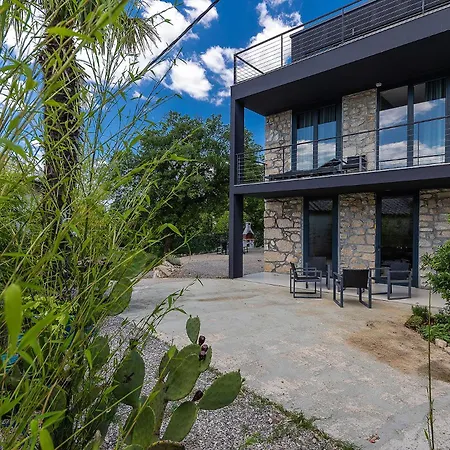 Arija Villa Grizane-Belgrad